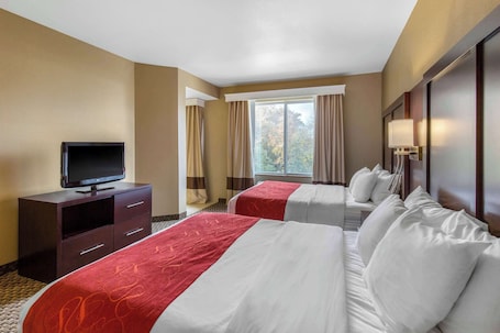 Suite, Multiple Beds, Accessible, Non Smoking | In-room safe, desk, blackout drapes, soundproofing