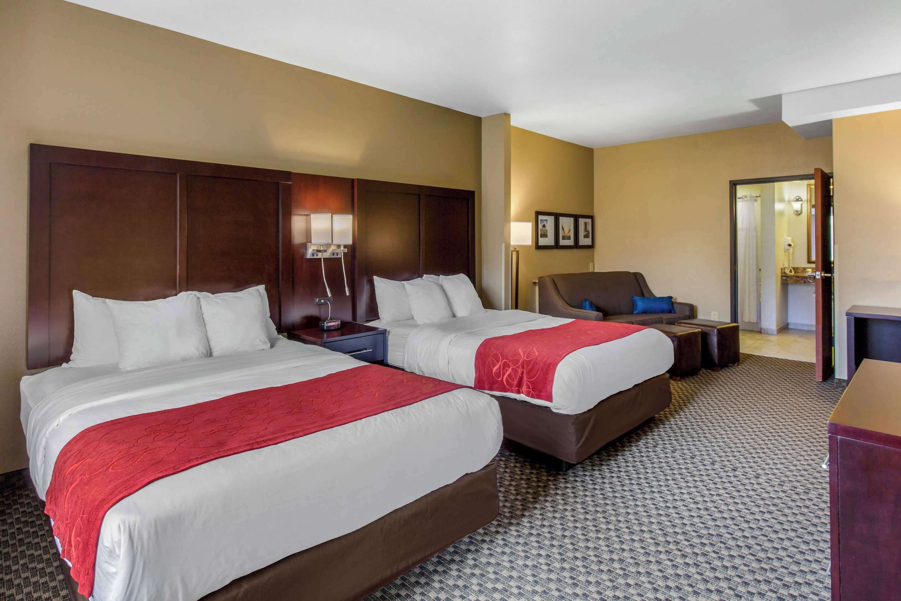 suite, multiple beds, accessible, non smoking | in-room safe, desk, blackout curtains, soundproofing