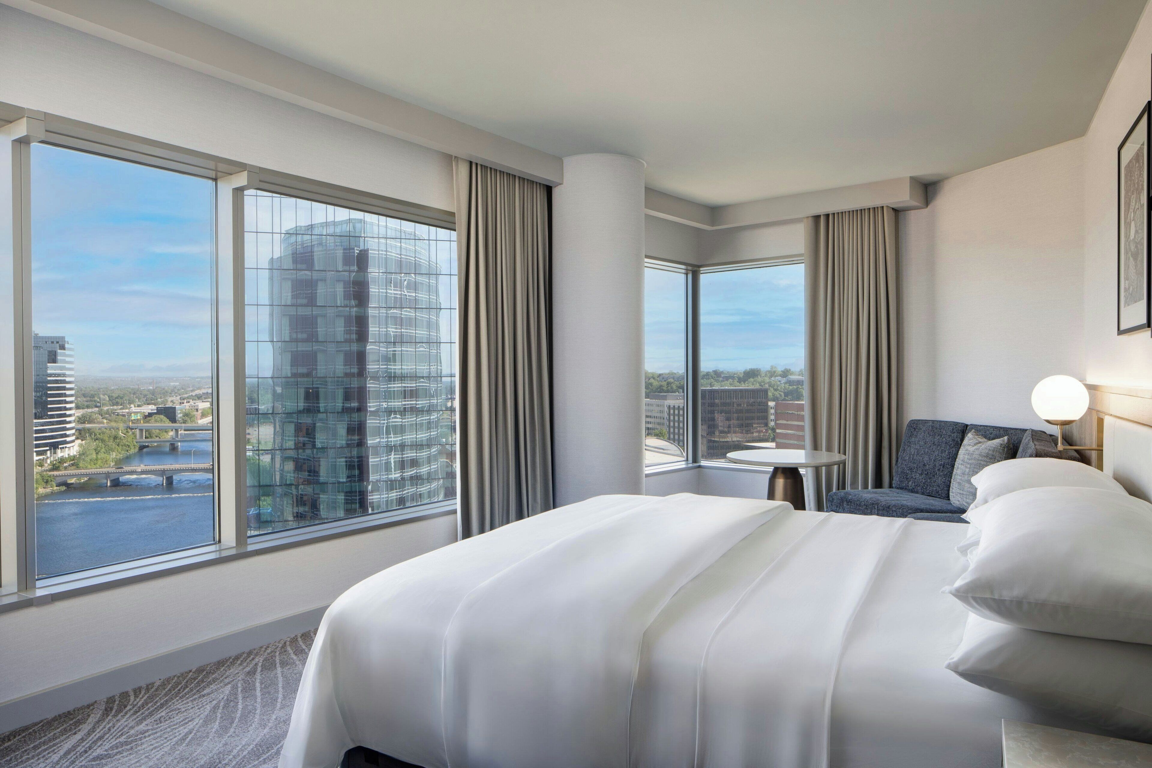 Premium bedding, minibar, in-room safe, desk