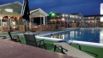 Seasonal outdoor pool