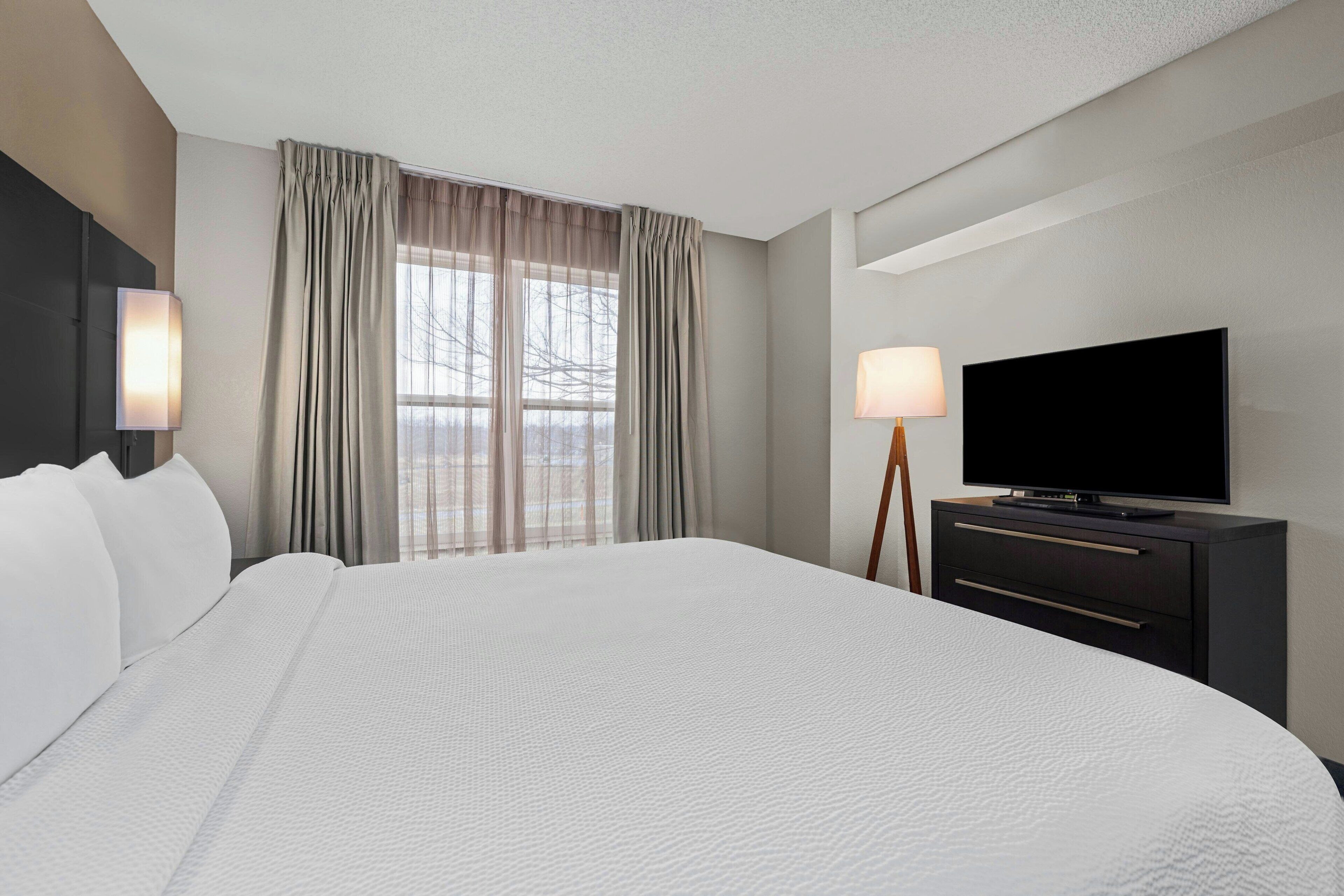 Suite, 1 habitación | Escritorio, tabla de planchar con plancha, wifi gratis y ropa de cama 