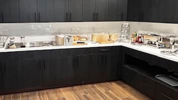 Gratis frukostbuffé varje dag