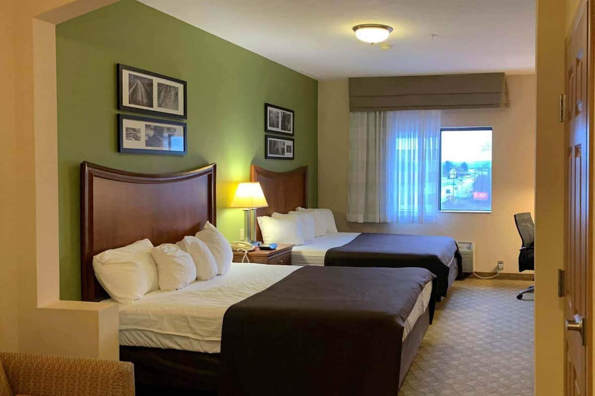 Desk, iron/ironing board, free cots/infant beds, free WiFi