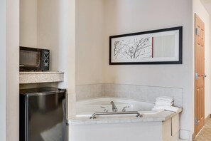 Desk, iron/ironing board, free cribs/infant beds, free WiFi - Sleep Inn & Suites Gettysburg (Gettysburg)