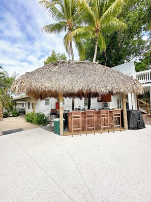 Bar (on property) - Eden House (Key West)