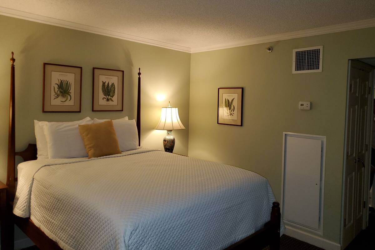 Superior Room, 1 Queen Bed