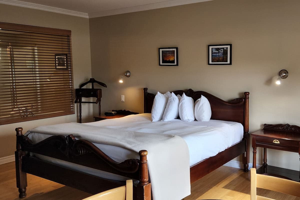 Ropa de cama de alta calidad y cortinas blackout