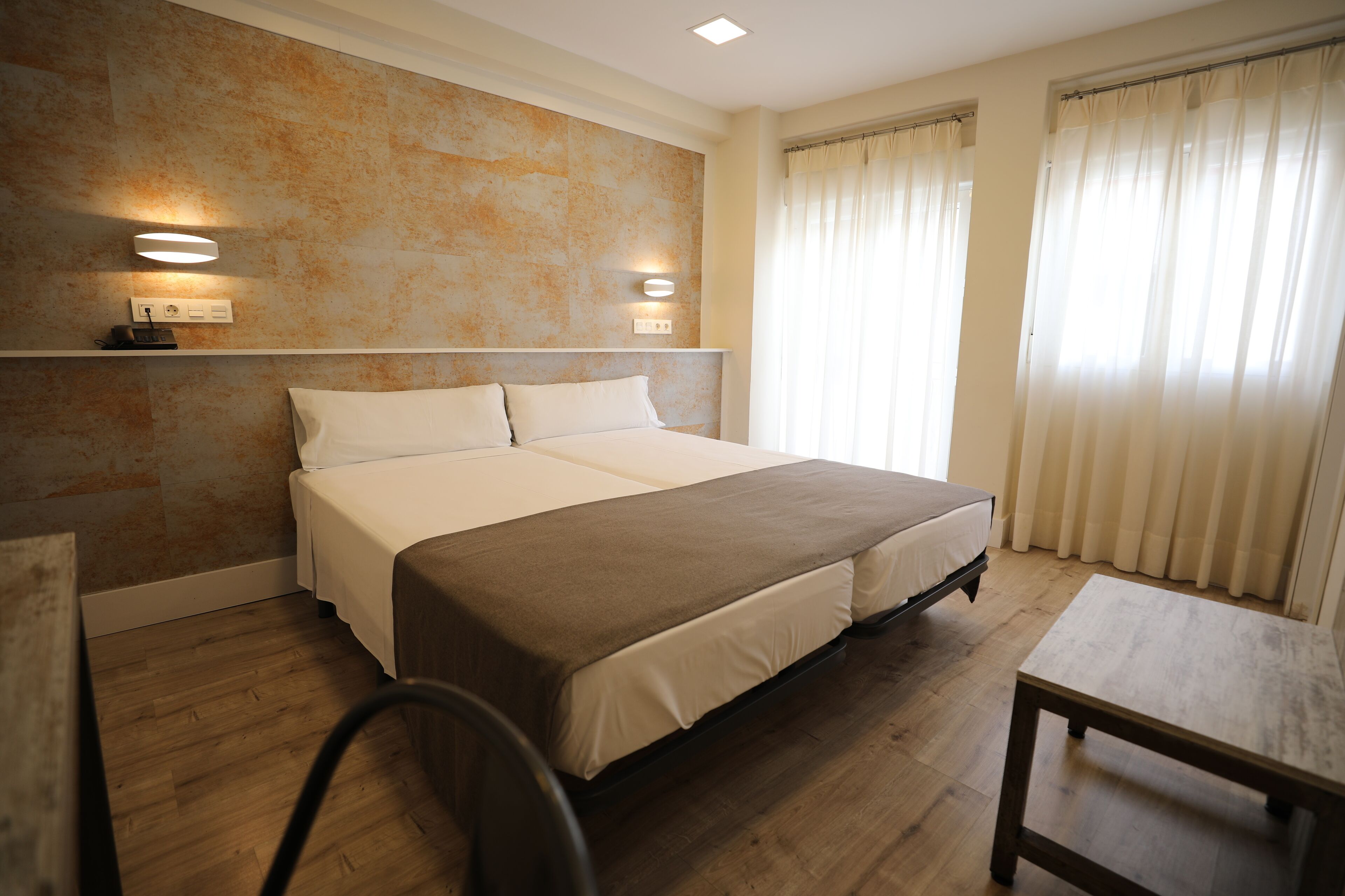 Työpöytä, äänieristys, vauvansängyt, ilmainen Wi-Fi