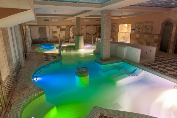 Bain à remous intérieur