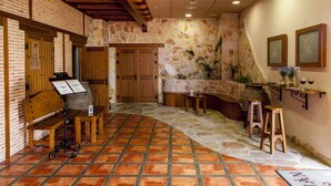 Hallway - Comendador (Carranque)