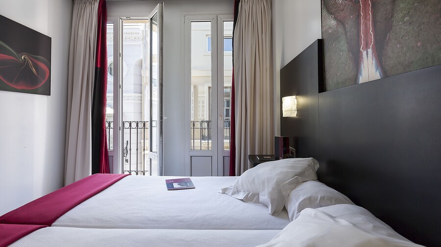 Hotel del Pintor Historical Center, by Hoteles con Cultura