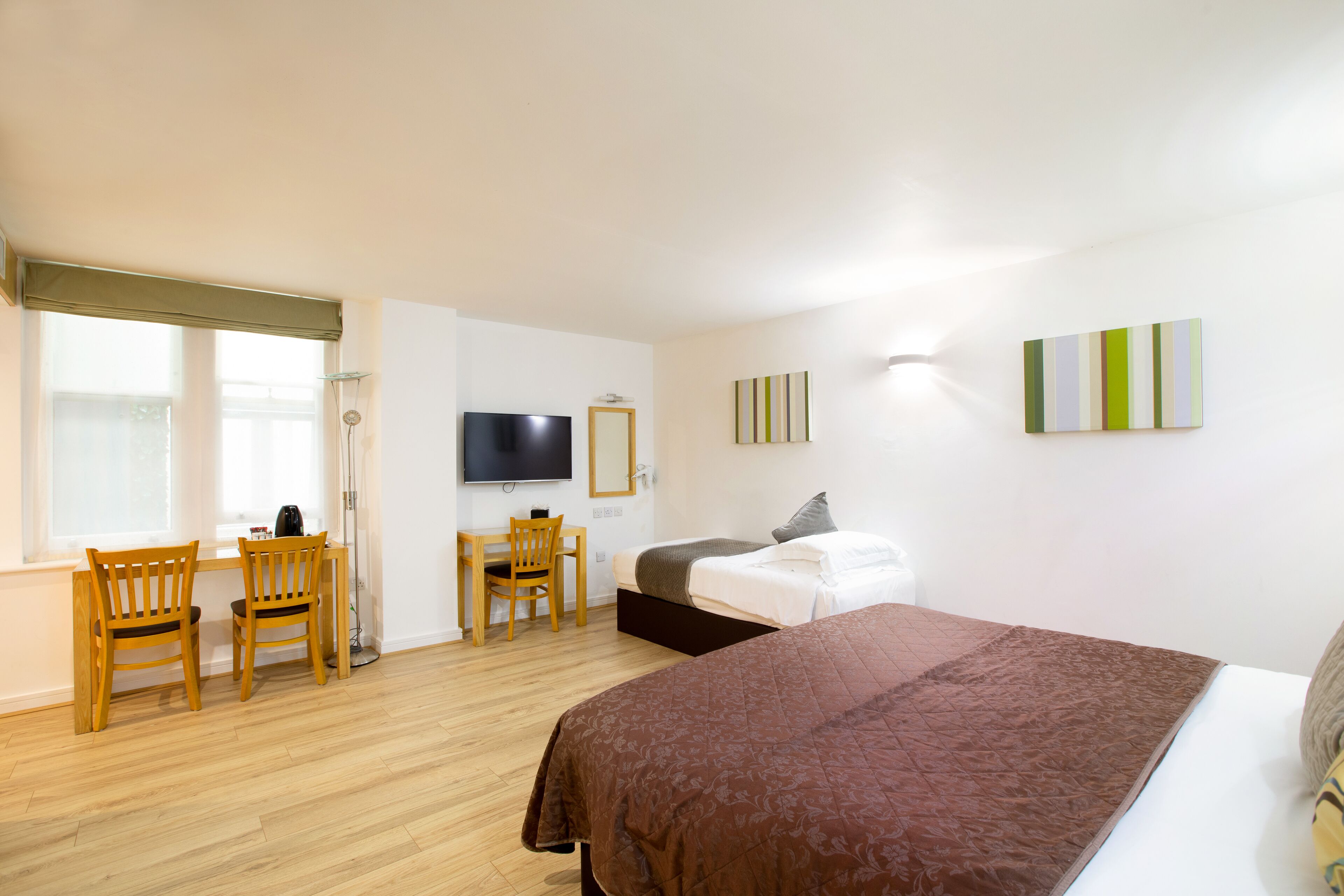 deluxe studio suite | in-room safe, desk, iron/ironing board, free wifi