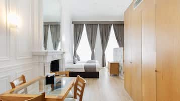 In-room safe, desk, iron/ironing board, free WiFi