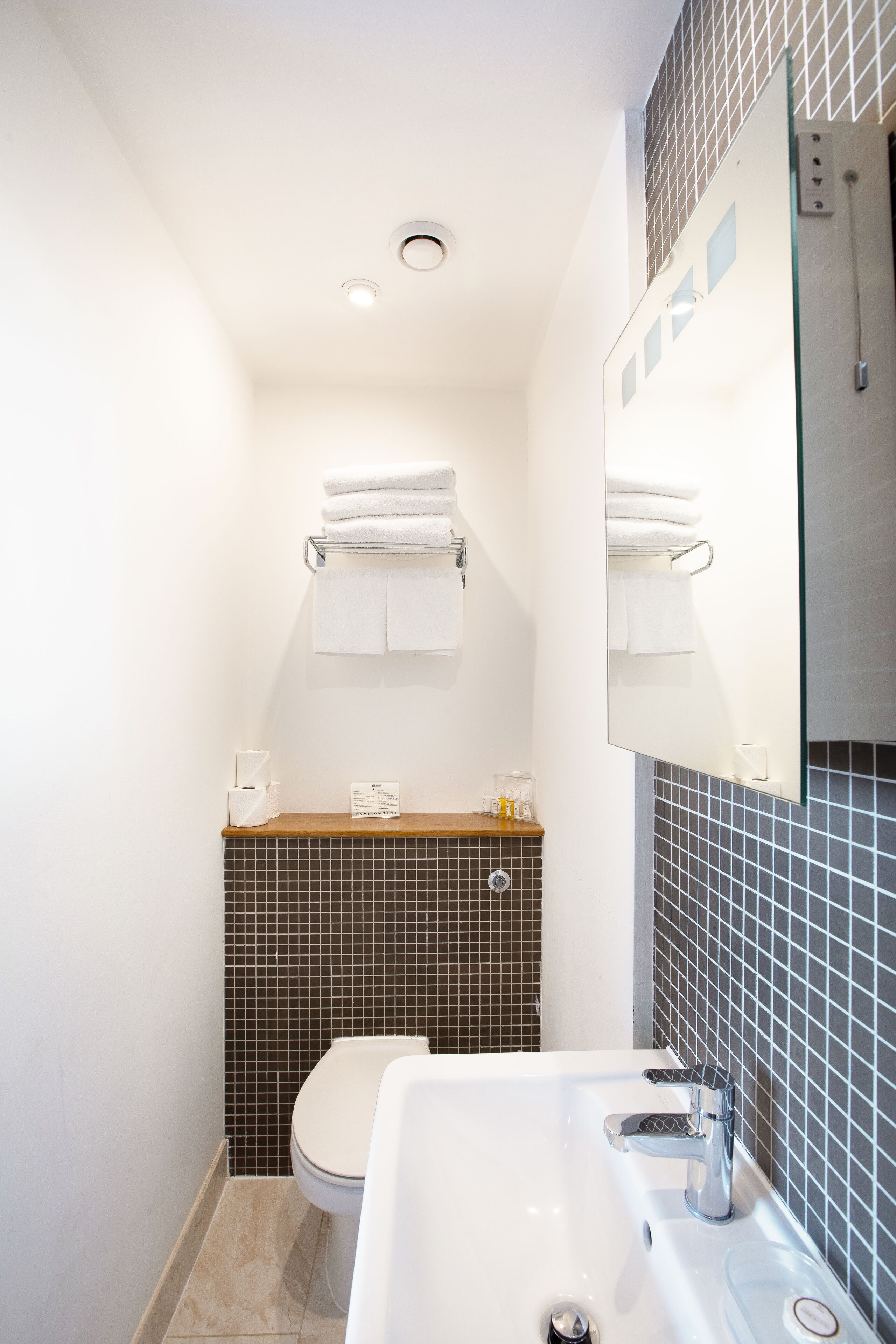 deluxe studio suite | in-room safe, desk, iron/ironing board, free wifi