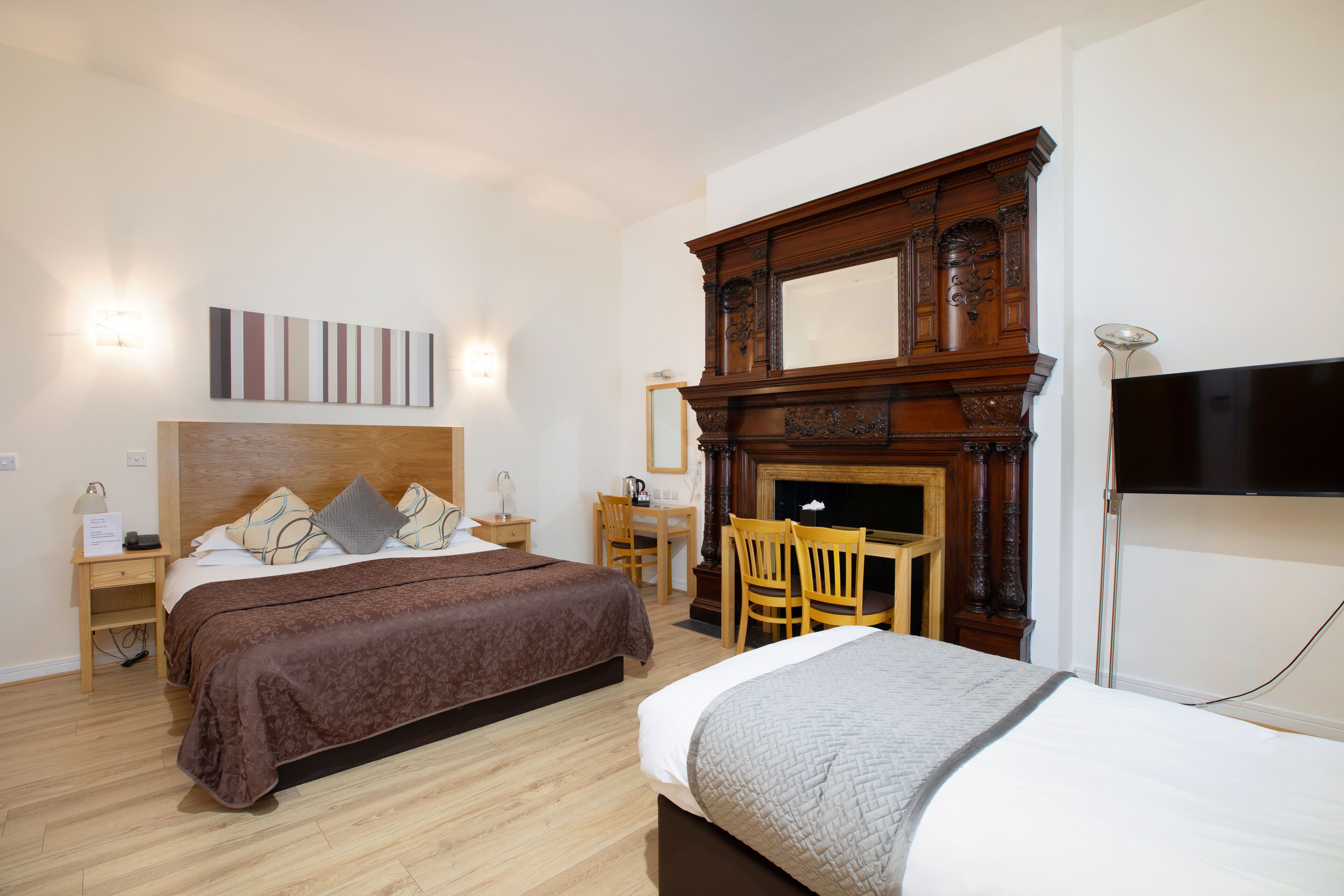 deluxe studio suite | in-room safe, desk, iron/ironing board, free wifi