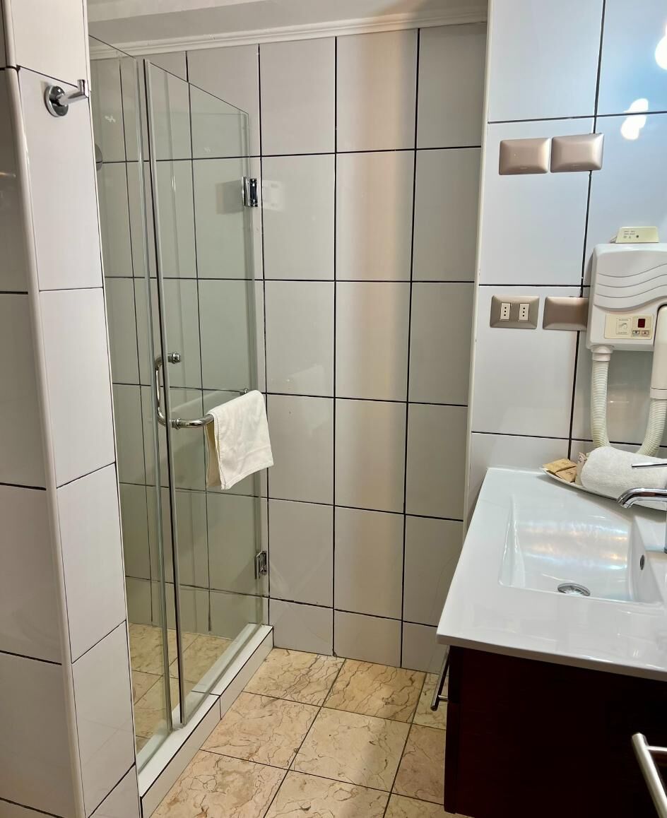 Premium-sengetøj, Tempur-Pedic-senge, minibar, pengeskab på værelset