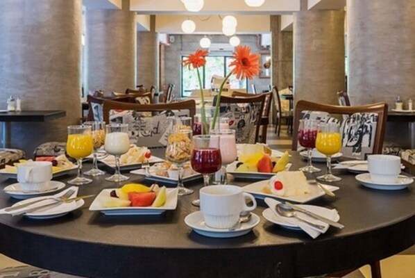 Local cuisine - Hotel Panamericano (Santiago)