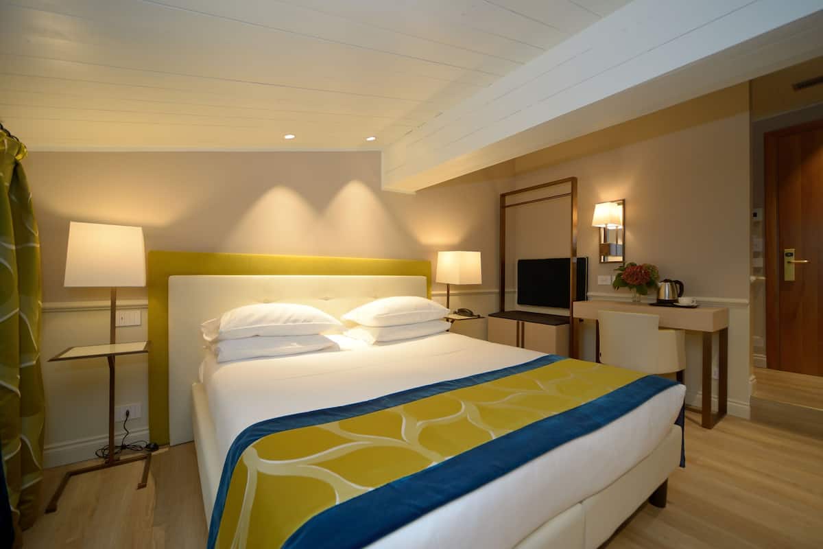 comfort room | 1 bedroom, premium bedding, down duvets, memory-foam beds