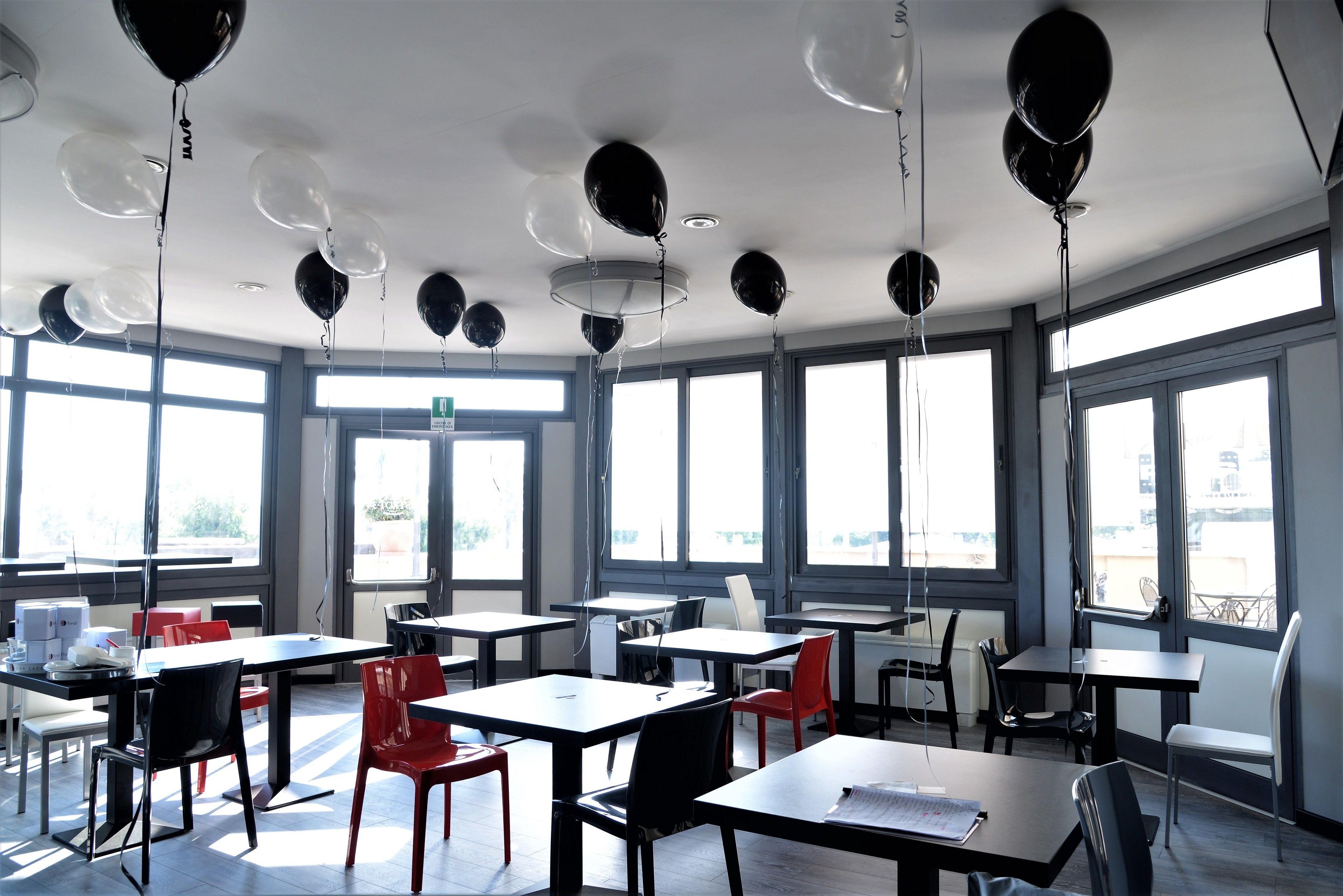 บริการอาหารเย็น, อาหารเมดิเตอร์เรเนียน, วิวชายหาด 