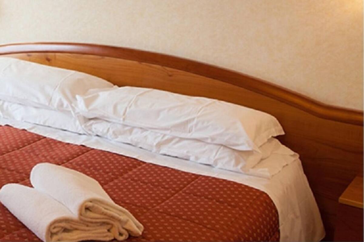 Desk, soundproofing, iron/ironing board, free WiFi