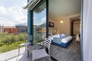Down duvets, in-room safe, desk, blackout curtains - Hotel Holiday Sport & Relax (Nago-Torbole)