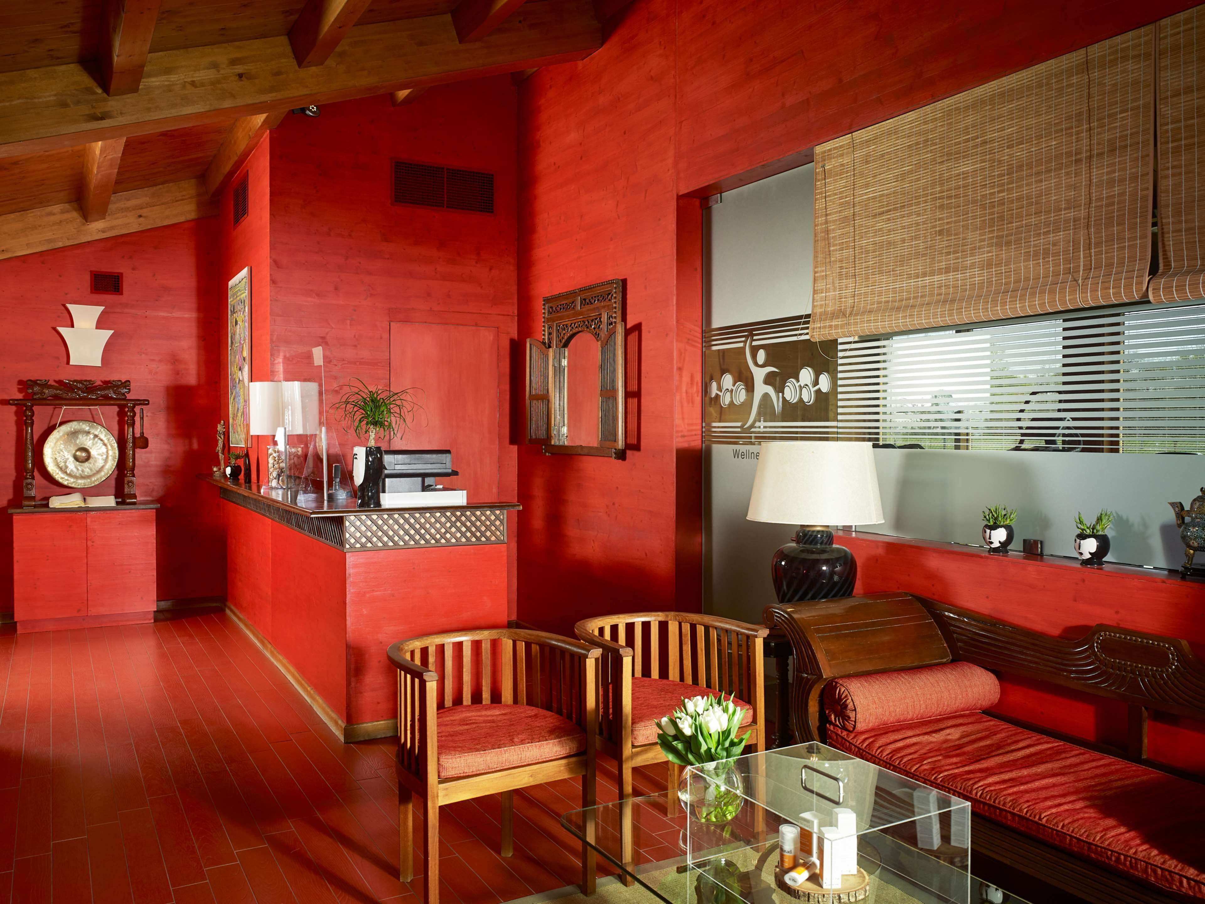 couples treatment room(s), sauna, hot tub, steam room