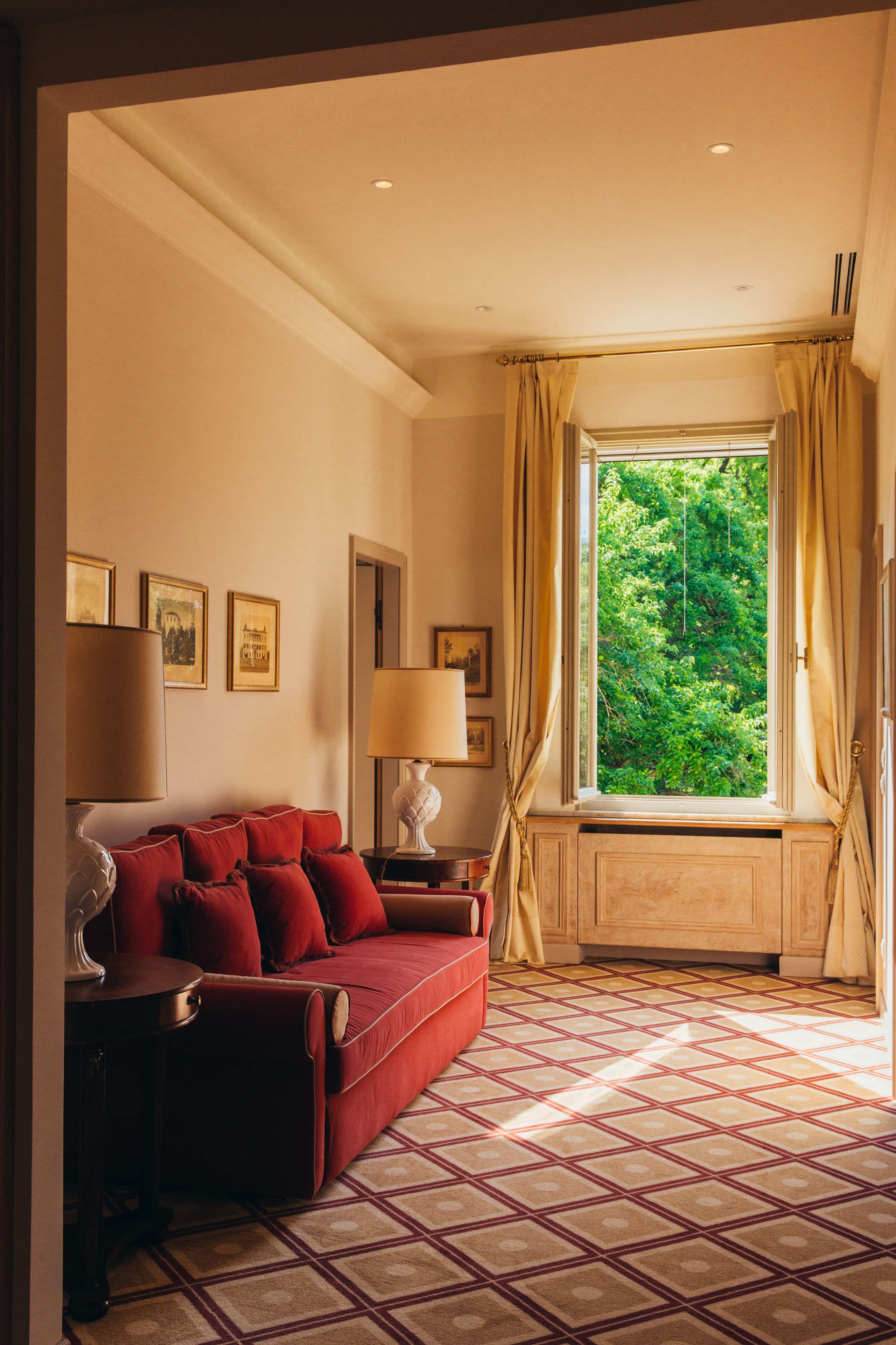 superior suite | premium bedding, minibar, in-room safe, individually decorated