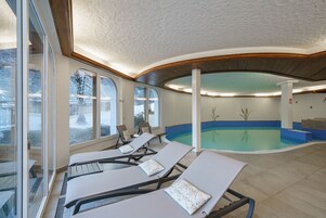 Una piscina techada