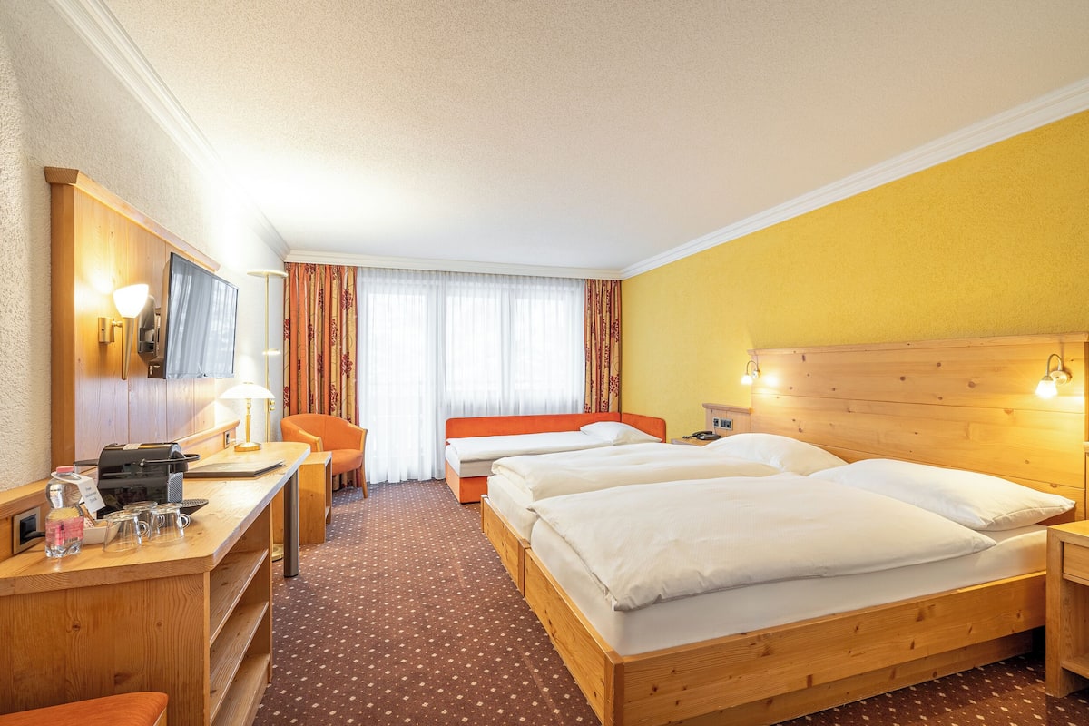 Triple room with balcony or split first floor terrace