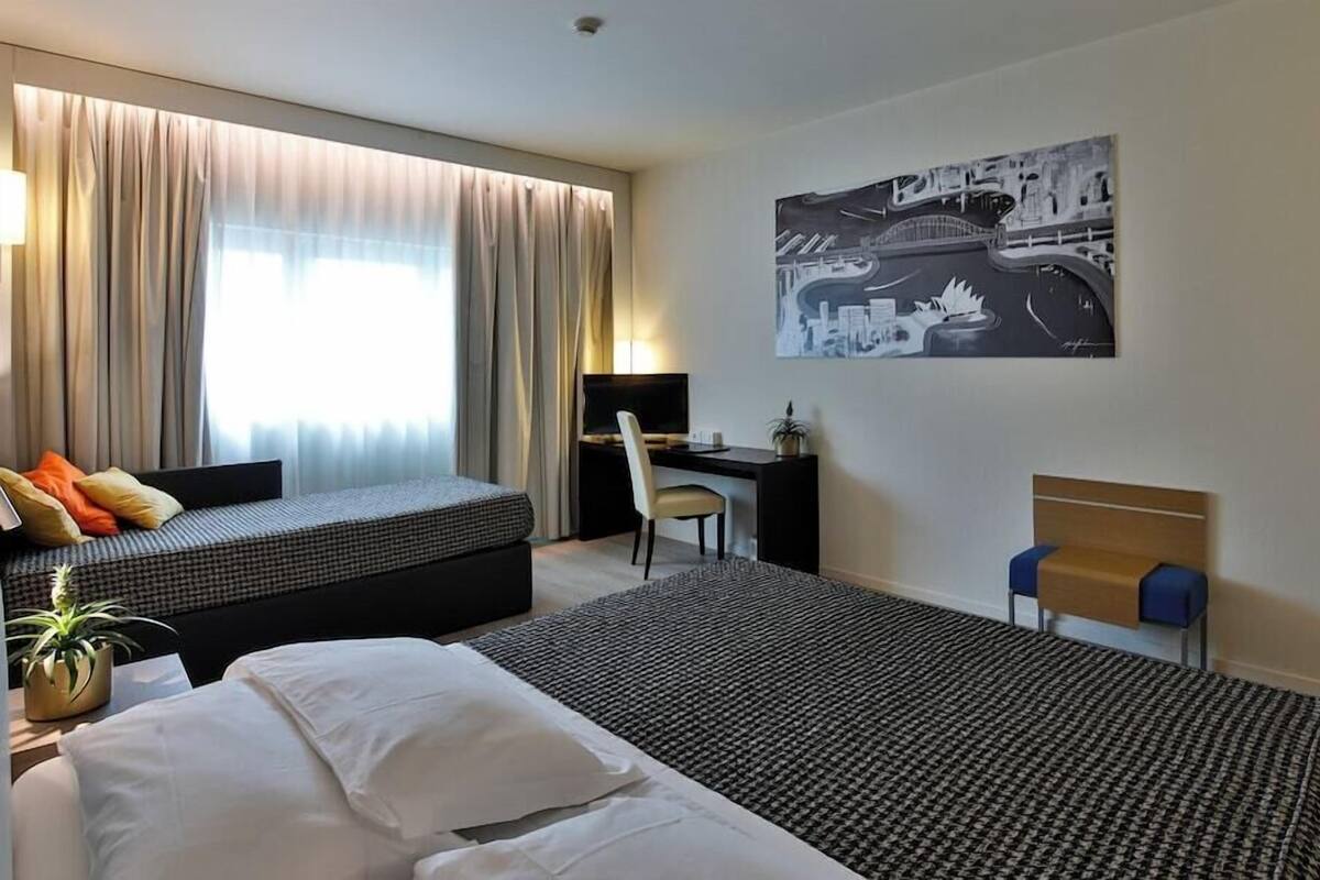 Couette en duvet d'oie, minibar, coffres-forts dans les chambres, bureau