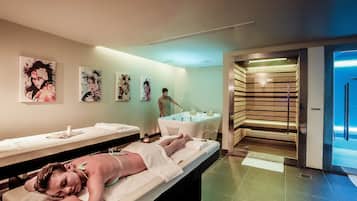 Sale per trattamenti di coppia, sauna, vasca idromassaggio, bagno turco