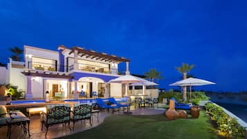 Villa Deluxe, 3 habitaciones, alberca privada, vista al océano | Terraza o patio
