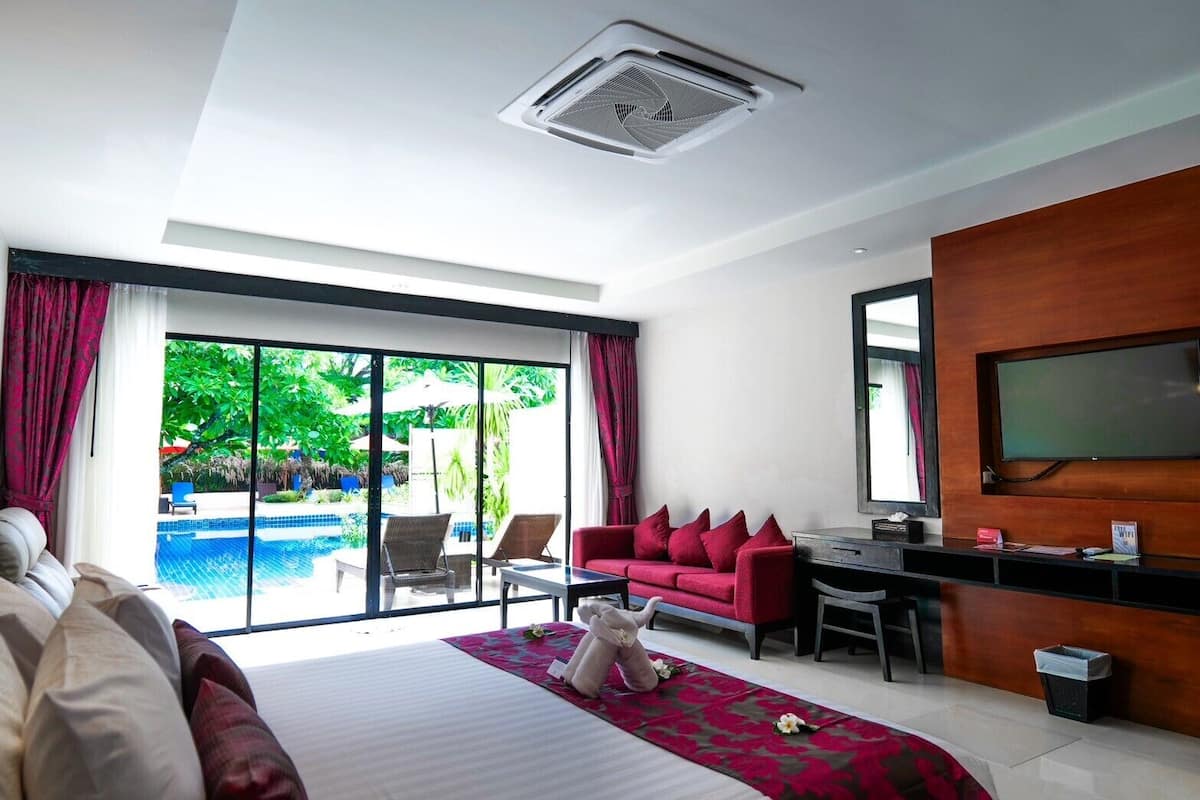 1 bedroom, minibar, in-room safe, desk