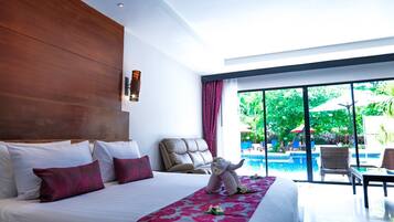 Grand Deluxe Pool Access