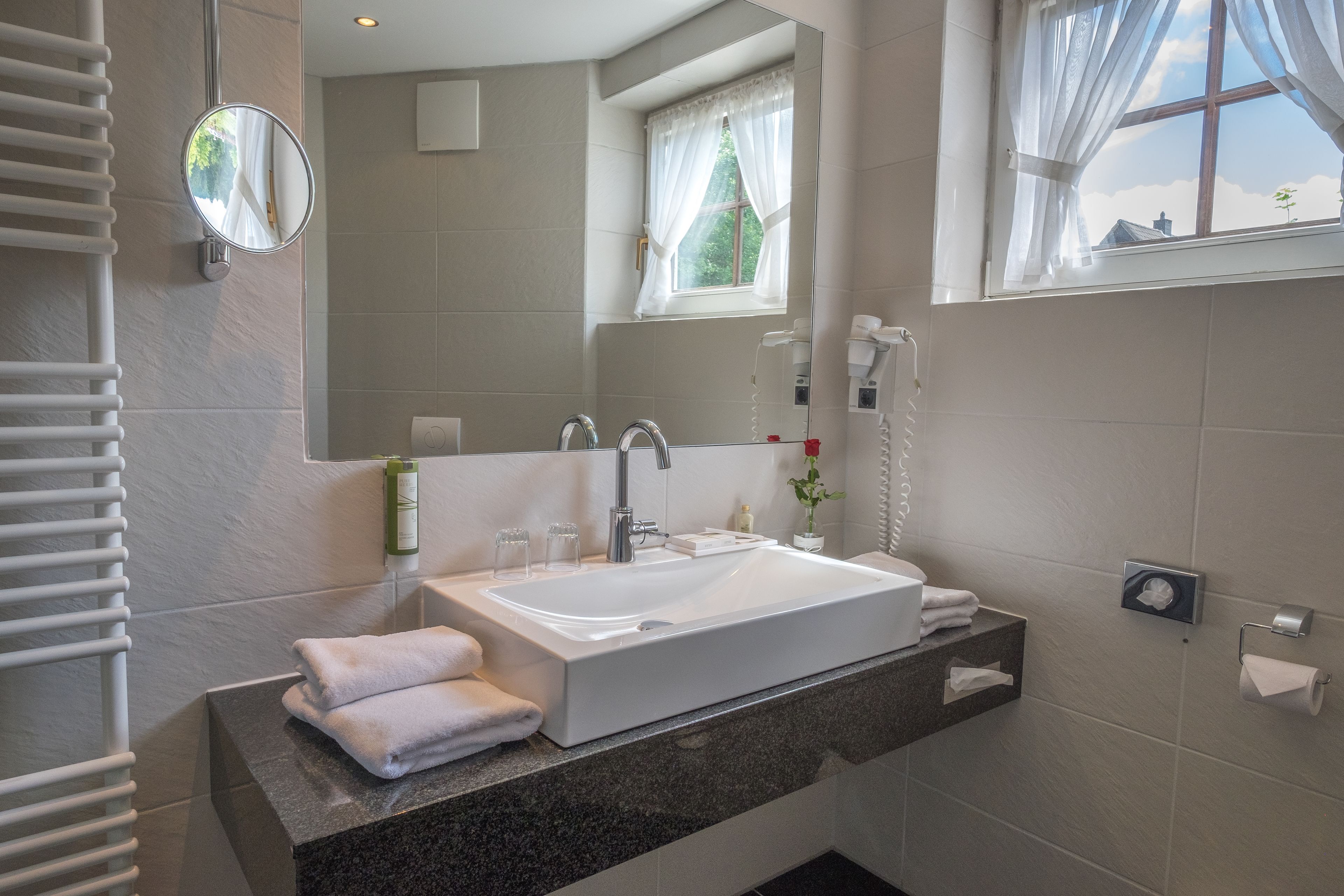 family room (2 adults + 2 children) | bathroom | shower, hair dryer, bathrobes, towels