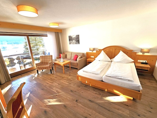 Comfort Quadruple Room, Balcony, Mountain View