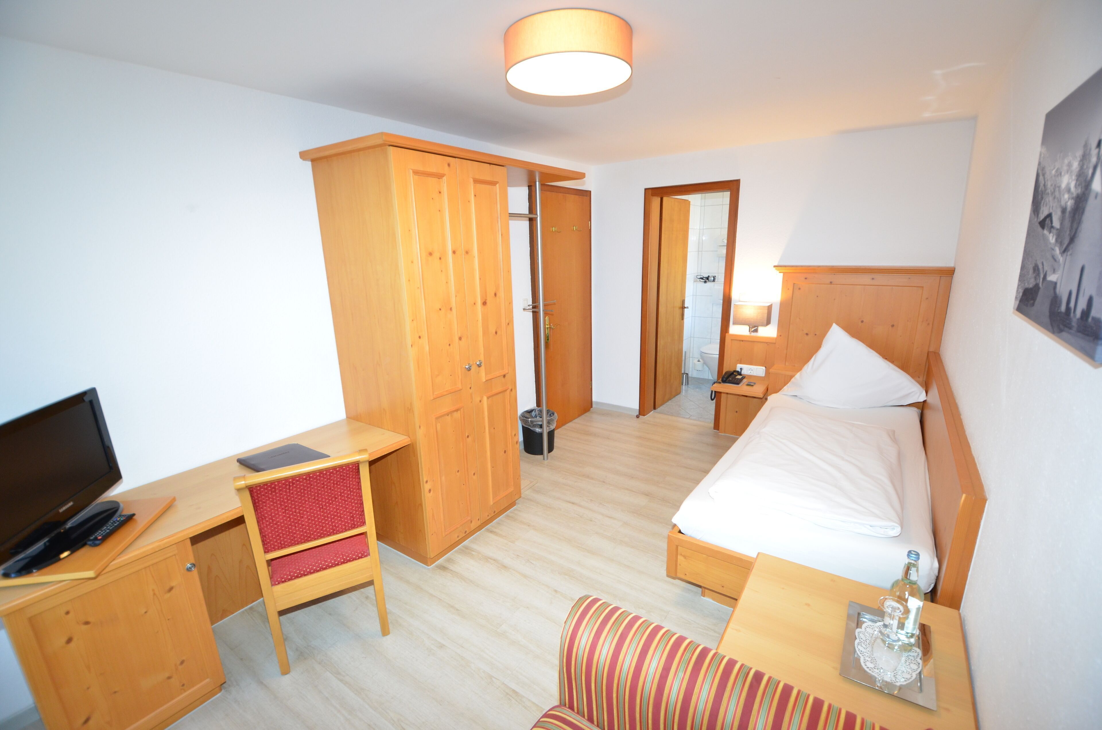 Minibar, safe på rommet, blendingsgardiner og lydisolert