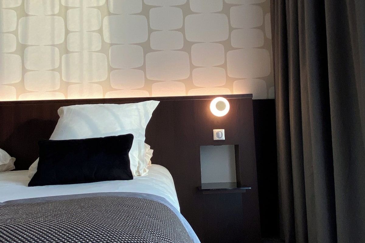 standard double room | premium bedding, in-room safe, desk, soundproofing