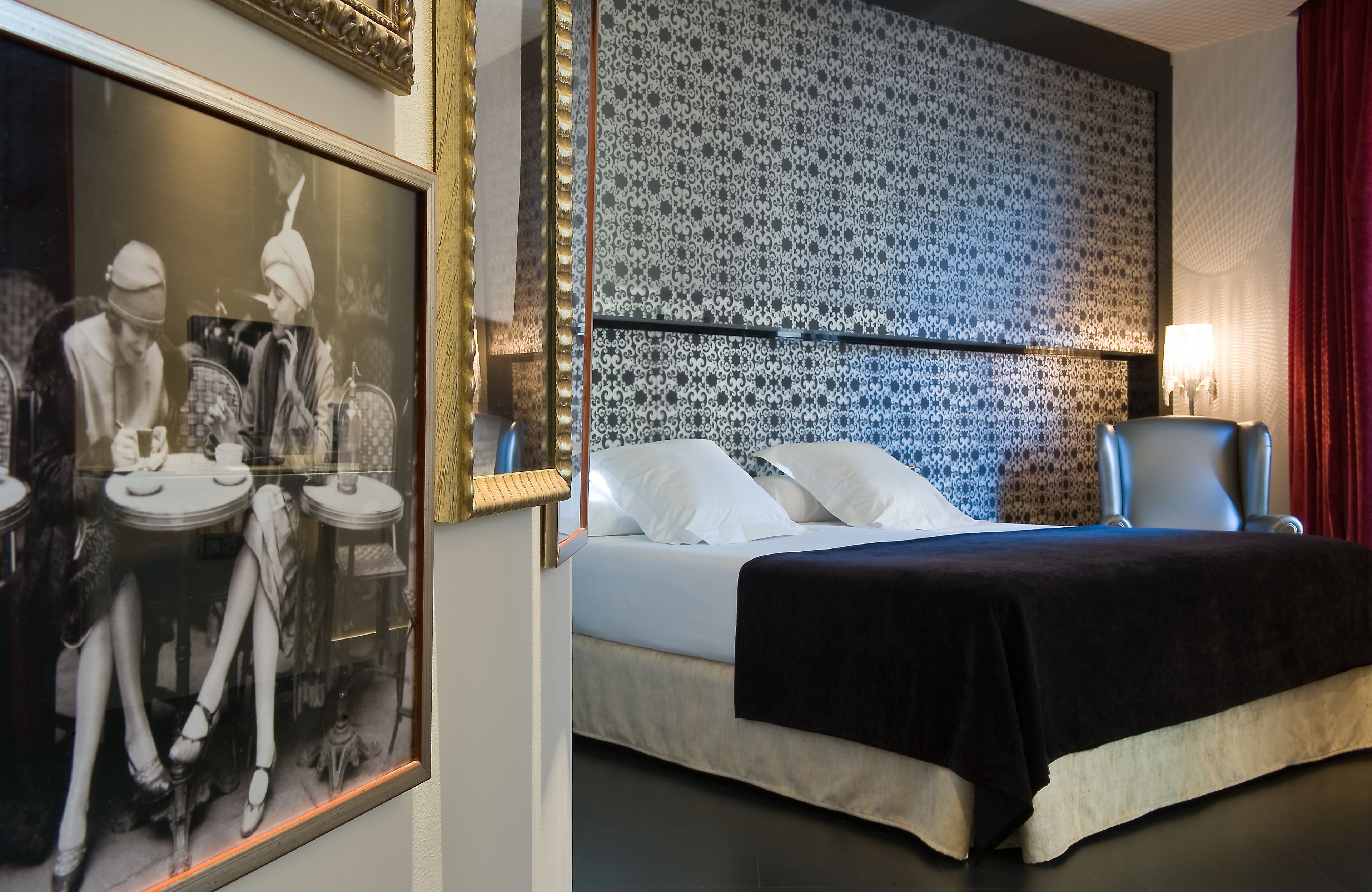 1 bedroom, premium bedding, down comforters, minibar