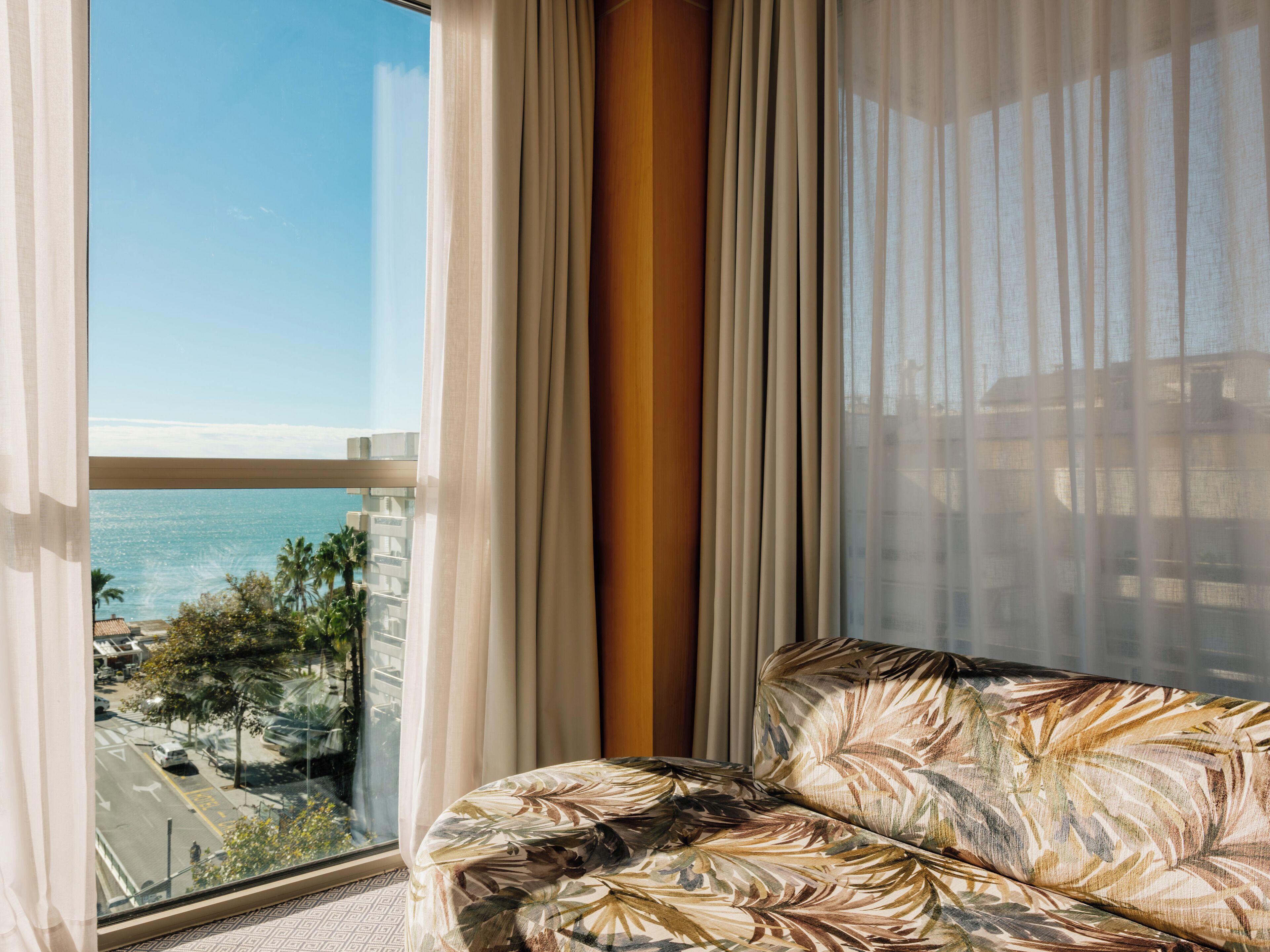 Suite, vistas al mar | Minibar, wifi gratis, ropa de cama