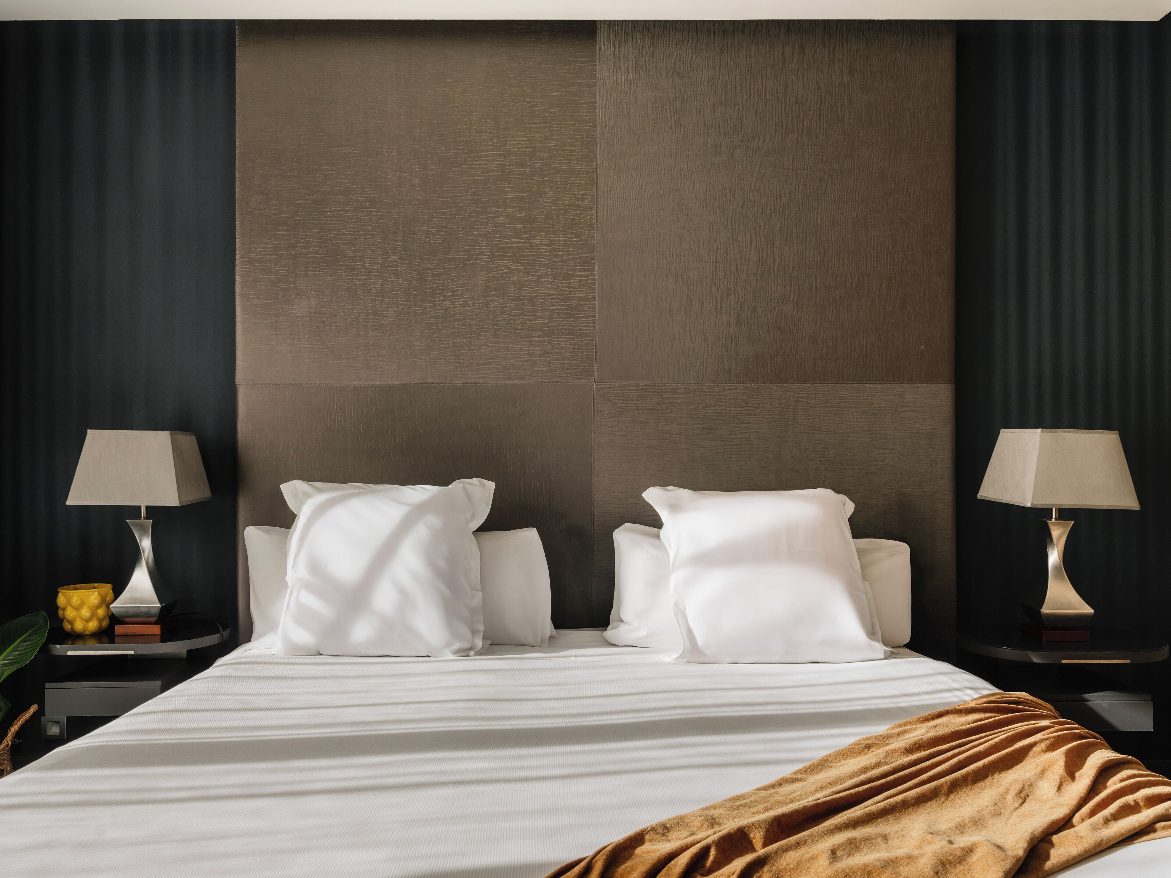 Minibar, wifi gratis y ropa de cama 