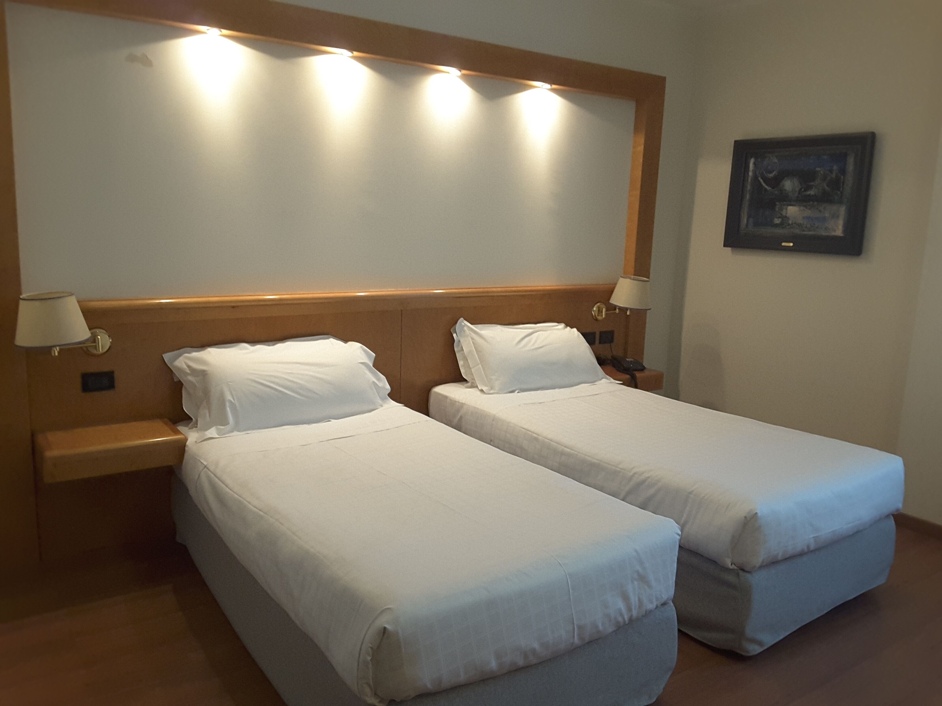 classic twin room | 1 bedroom, hypo-allergenic bedding, minibar, in-room safe