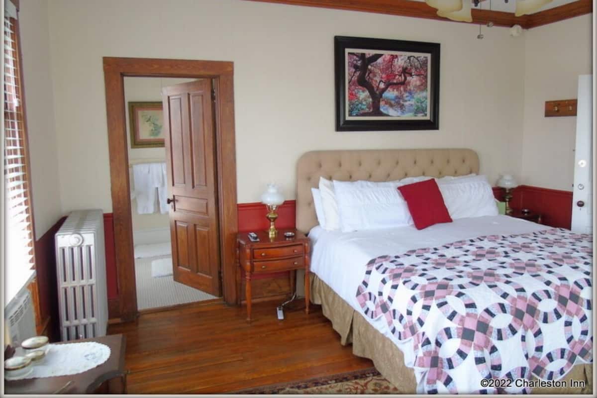 1 bedroom, premium bedding, free WiFi, bed sheets