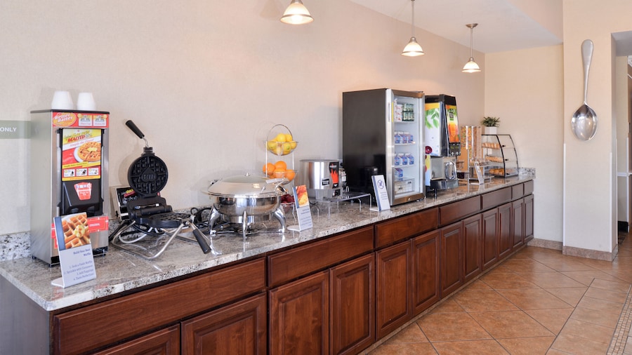 Best Western Plus Frontier Inn