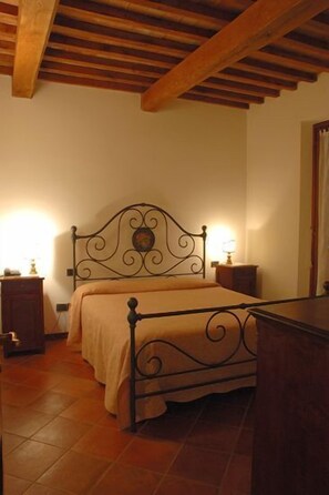 Apartment, 1 Bedroom | Free cots/infant beds, free WiFi