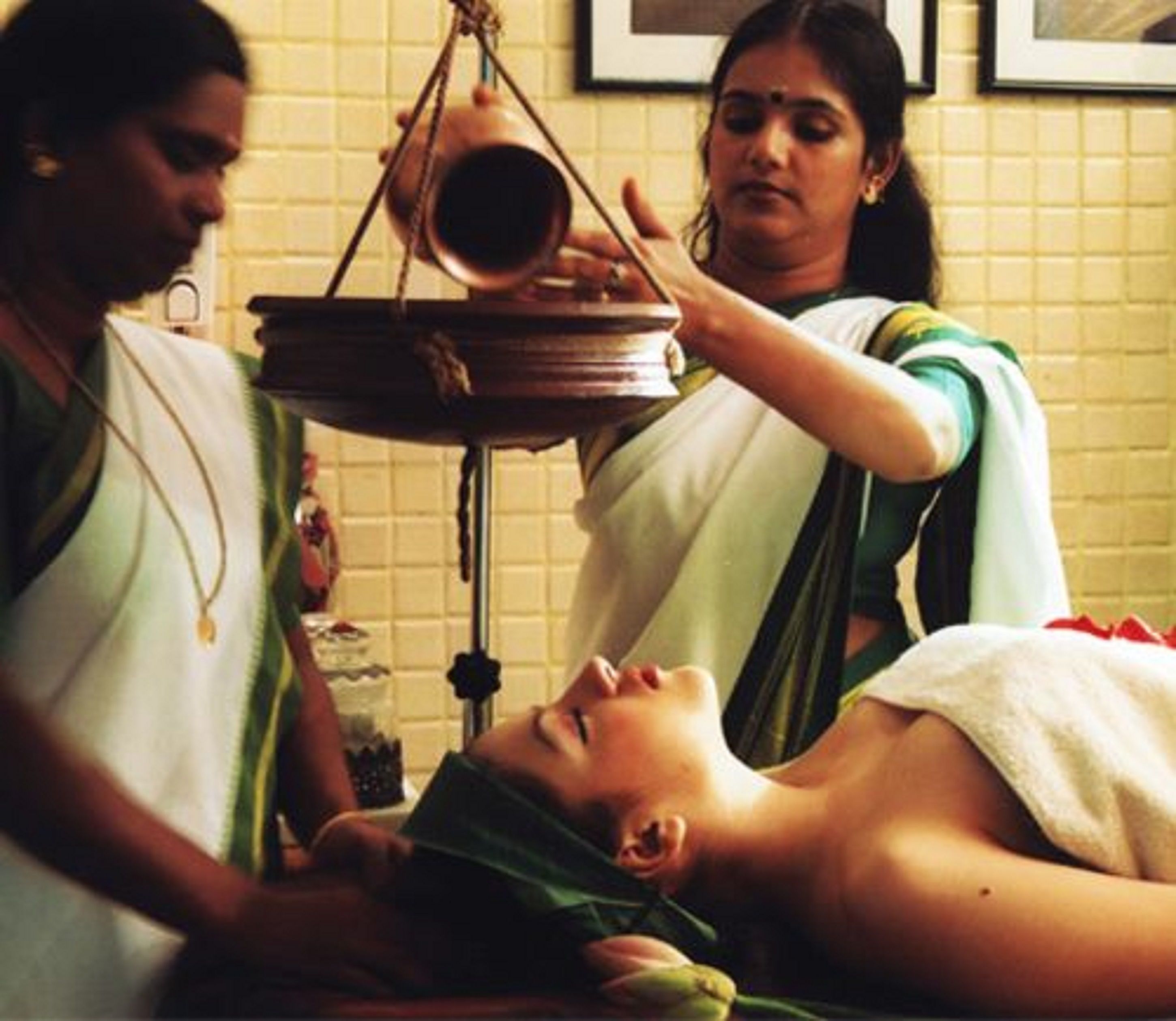 Deep tissue-massage, massage-/behandlingsrum