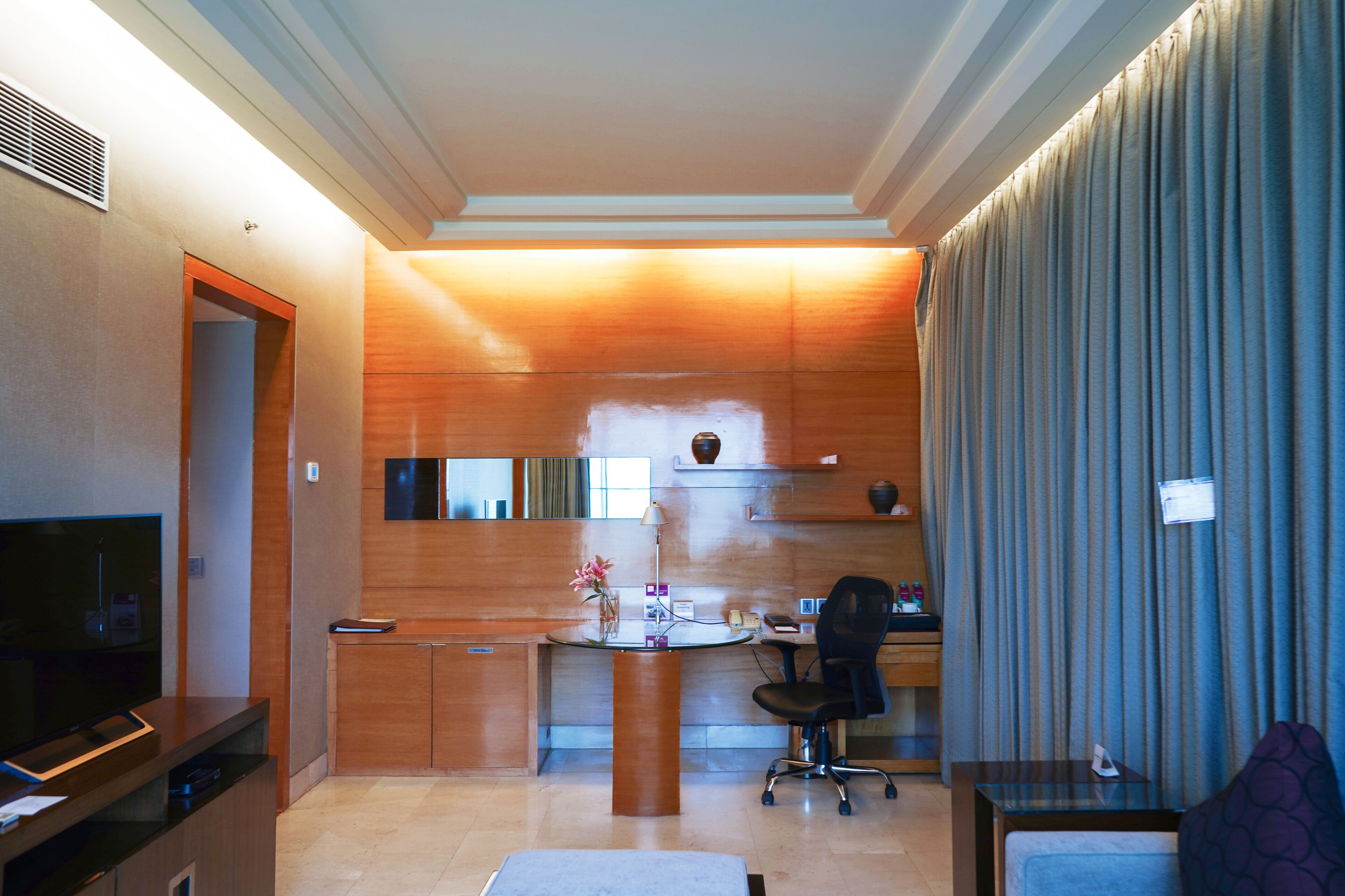 suite, 1 bedroom, accessible, club lounge access (lounge access) | room amenity