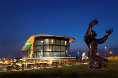 Holiday Inn Salisbury - Stonehenge by IHG