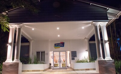 Premier Splendid Inn Bayshore