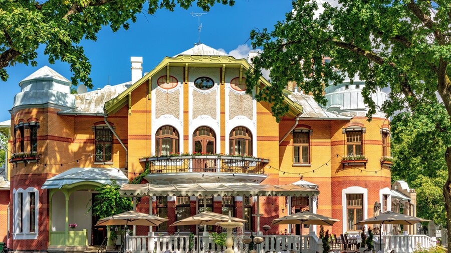 Villa Ammende Restaurant & Hotel